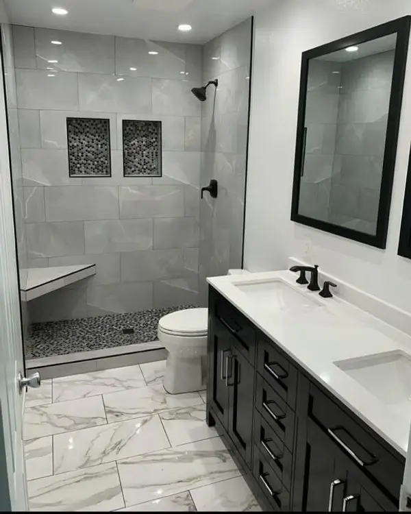 Bathrooms — photograph 006