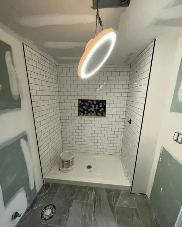 Bathrooms — photograph 008