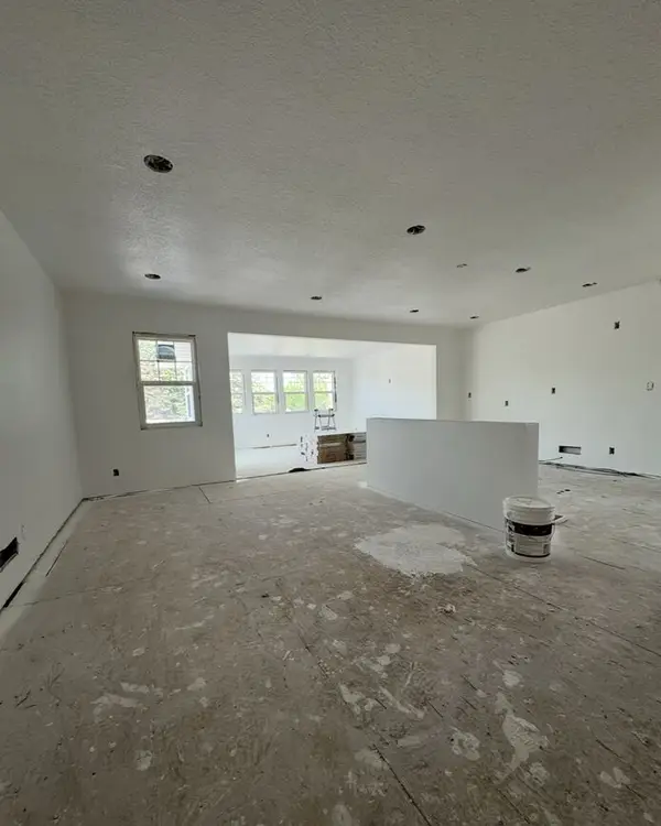Living spaces — photograph 036