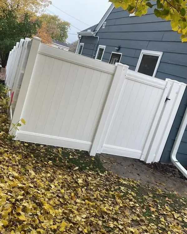 Fences & exteriors — Modern Home Builds